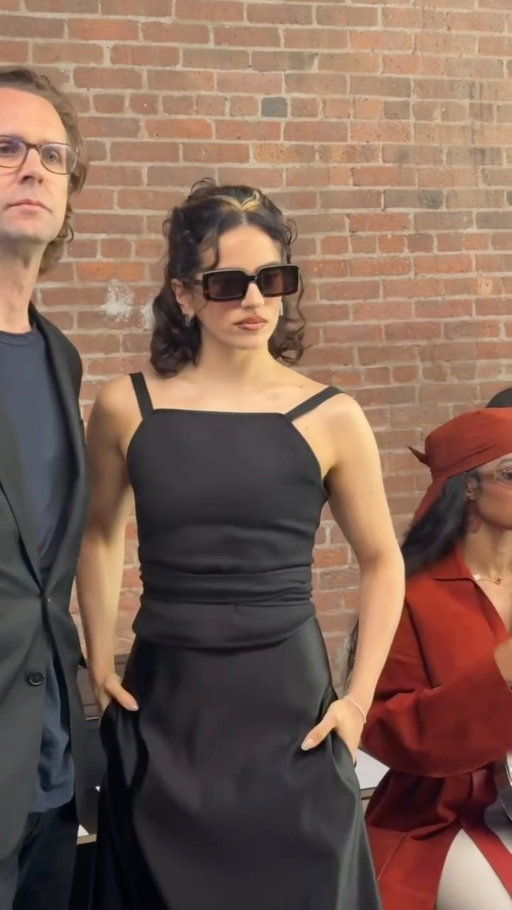 From the US Open to #NYFW, @rosalia.vt is taking over New York City. The singer arrives at @calvinklein Collection spring/summer 2027 show in an elegant and elevated all-black ensemble.