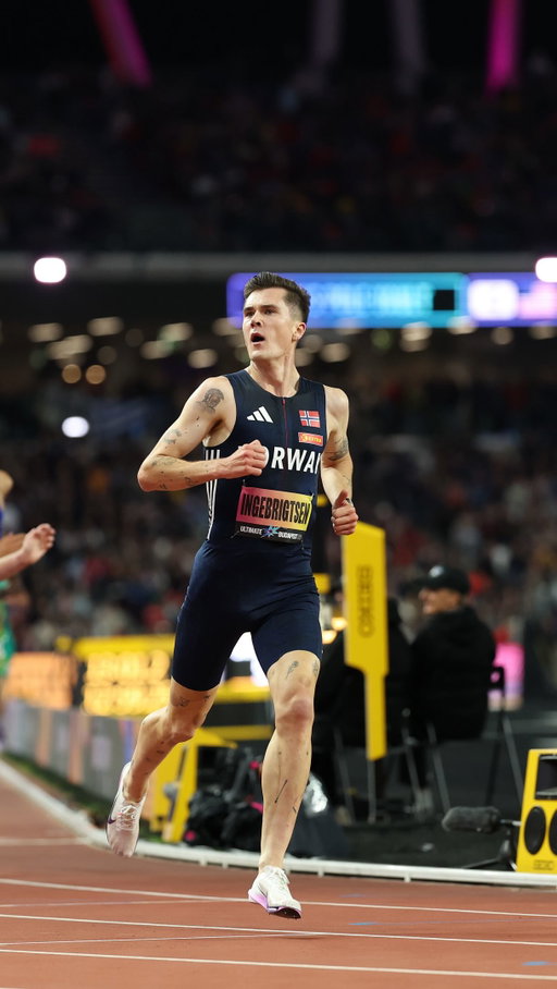 The king is back. 

5000m ultimate champion. 

#WorldAthleticsUltimate