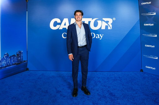 We’re grateful to have been part of Cantor Fitzgerald Charity Day in support of the @cfrelieffund! 

It was an impactful day with Mat Barzal and Jon Ledecky representing the #Isles Children’s Foundation, Kyle Palmieri representing Dignity Beyond Borders and others coming together to honor the memory of those lost on 9/11.

#CFCharityDay2026 #CFRemembers25