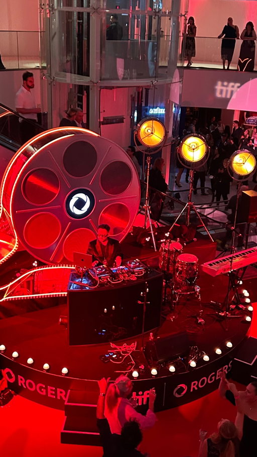 The official TiFF Opening Party at the Yorkville Village was dope!

What a great way to end Day 1 of TIFF.

#TIFF26 #OpeningParty #VIP #TIFF #YorkvilleVillage