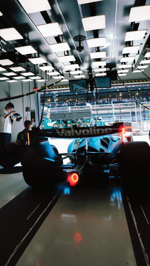 This week we’re celebrating what it means to be an Original.

Originals are built by never giving up and overcoming challenges, on and off the track. 

We asked Fernando, the mechanics alongside him what it means to be an original. Different journeys. Different perspectives. One shared mindset.
 
Originals Never Stop.
 
@valvoline, The Original Motor Oil.