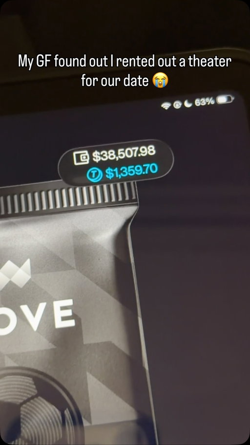 She found the private theater booking before I could surprise her 😭

#Troveapp #cardapp #collecting #DateNight #PackRip