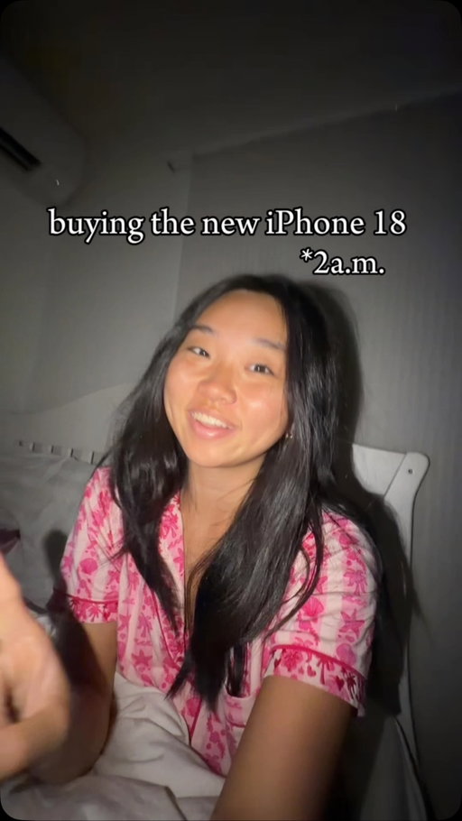 Waking up at 2am to buy the new iPhone 18 #iphone18 #iphonelaunch #iphone18pro #applelaunch #morningroutine @apple