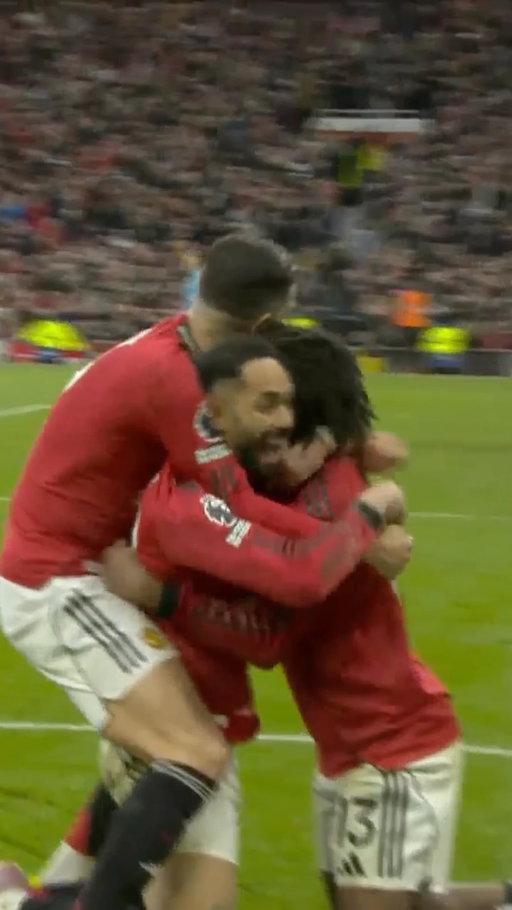 Timing his run to perfection ⏱️🤌

Patrick had the final say in the previous Manchester derby 🔴🔥