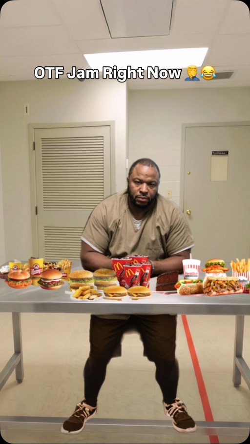 Its a bad day for him at the station 🤦‍♂️😂😂😂 lil durk free and he not 😂😂😂 otf jam and the officers in there still 😂  #comedy