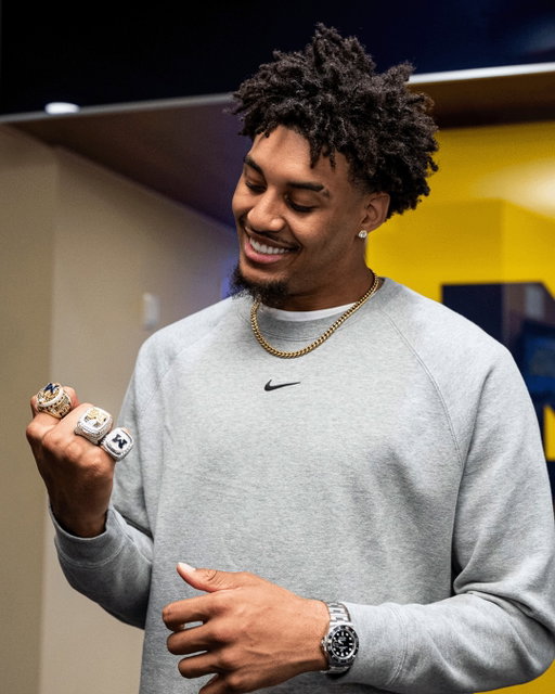 Big Ten. Final Four. Natty.

@yaxellendeborg visited Ann Arbor this weekend to collect his @umichbball rings 🏆