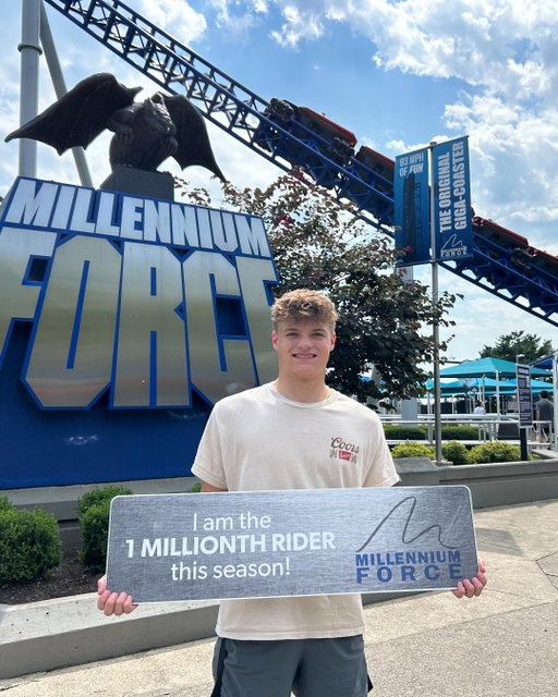 Real talk. Were you one of the millions of riders on Millennium Force or Steel Vengeance this season? 👋

💙 #MillenniumForce's millionth rider was Parker from Findlay, OH
🤠 #SteelVengeance's millionth rider was Drew from Beavercreek, OH.

Shout out to all of our ride crews for moving those lines! 🎢👍