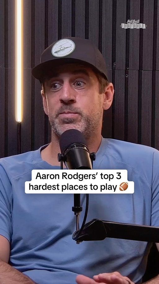 The hardest place to play as an opposing fan according to a hall of fame QB 🏟️3️⃣

#aaronrodgers #minnesotavikings #seattleseahawks #nfl #packers