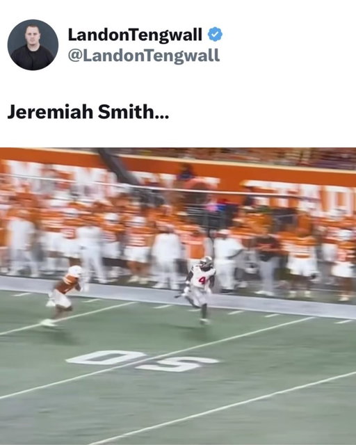 Jeremiah Smith is the best receiver in the country. 😭💯

Smith’s most impressive stats from the 2025 season at Ohio State:

87 receptions, 1,243 receiving yards and 12 receiving touchdowns in 13 games. He averaged 95.6 receiving yards per game and 14.3 yards per catch. He also added a rushing touchdown, giving him 13 total touchdowns on the season. Smith finished 6th in Heisman Trophy voting and earned All-America honors.

(@espn)