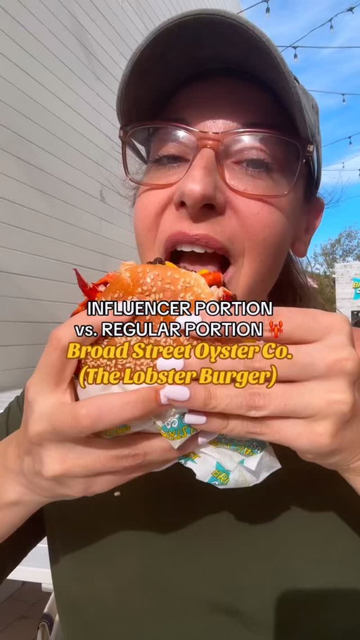 INFLUENCER PORTION vs. REGULAR PORTION. ￼🤌
Ya’ll said I got the influencer treatment when I did my lobster Caesar wrap review here, so… I went undercover and tested out. 

Let’s see what happens when they don’t know I’m there. ￼👀🦞
SCAM or SLAM? #lobster #viral #foodreview #honestreview #undercover @broadstreetoysterco