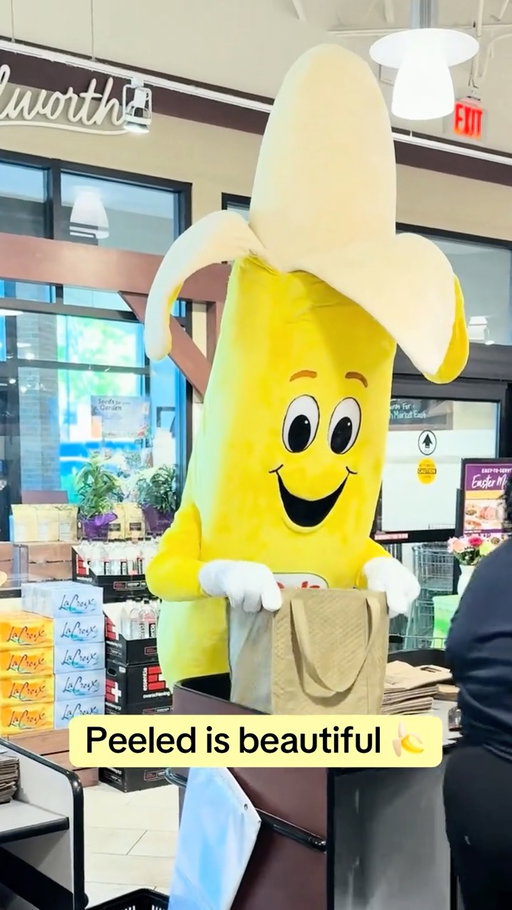 Bobby embracing his life as a 7-foot-tall BALD banana to the fullest! 😂🍌 #BaldisBeautifulDay