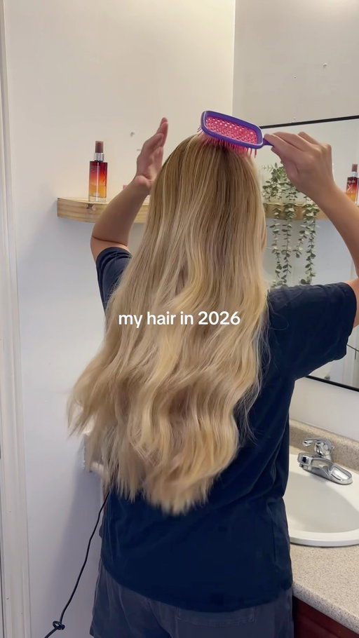 Finally getting my long hair back! #haircare #hairgrowth #hairjourney #hairtransformation #haircolor