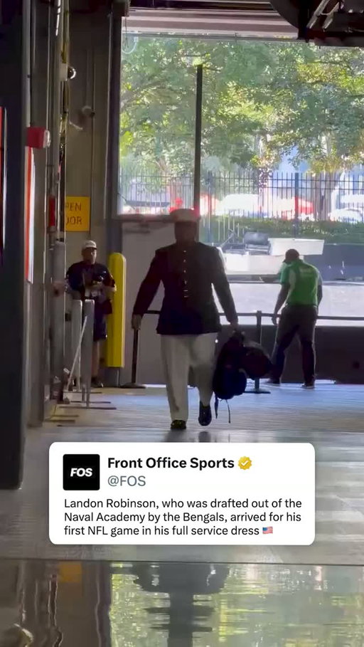 NFL rookie Landon Robinson, who was drafted out of Navy and is a commissioned second lieutenant in the Marines, arrived for his first game in the league wearing his full service dress uniform 🇺🇸 ⁠
⁠
🎥 @noelleblumelsports / @wcpo9_news