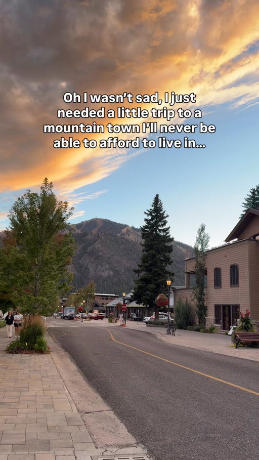 Mountain town taste with a $10/night campground budget✨🏕️🏔️

#MountainTowns #Ketchum #SunValleyIdaho #MountainTravel