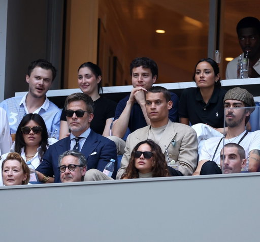 Arthur Ashe Stadium was packed with stars for the 2026 US Open men’s final! Chris Pine, Christopher Briney, Benny Blanco, Pink, Jeff Bezos, Lauren Sánchez Bezos, Jalen Brunson, Karl-Anthony Towns and more stepped out to watch Ben Shelton face Alexander Zverev. See all the celebrity attendees at the LINK IN BIO.