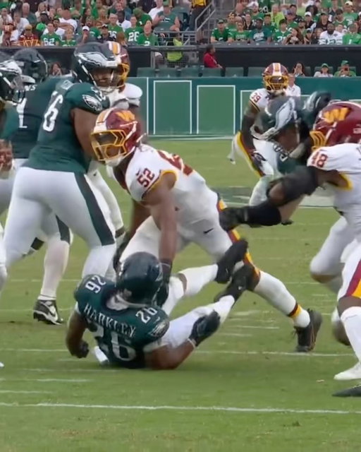 What a blitz from the rookie Sonny Styles to get the sack 🔥 (via @nfl)