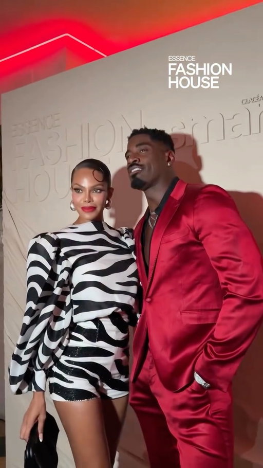 Beauty in Black, for real.

@crystlestewart & @terrellmusic looking GOOD at ESSENCE Fashion House