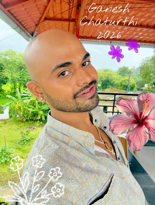 काही क्षण फोटोमध्ये, काही मनात. गणेश चतुर्थीच्या हार्दीक शुभेच्छा ᬒᬁ🙏🏻🐁🌺

(Ganpati Bappa, Ganpati 2026, Ganesh Utsav, बाप्पा मौर्या, बाप्पाची आठवण, Ganpati Celebration, Ganpati Decoration, Marathi Festival, Festive)