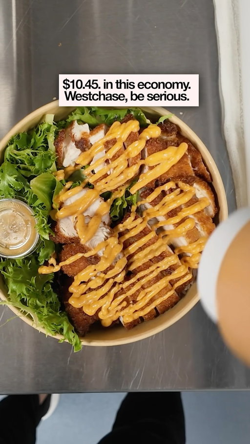 Crispy Garlic Sesame Fusion Chicken, steamed rice, and sesame salad. Sitting right at $11.45, but with code, it comes down to $10.45 on the regular menu.

📍 Address: 2022 Wilcrest Dr, Houston, TX 77042
Mon-Fri: 10AM - 11PM
Sat-Sun: 11AM - 11PM

Dine in with us or skip the line by ordering ahead at bowlsofrice.com. 📦 #bowlsofrice #houstonwilcrest #westchasedistricthouston #wilcresthouston