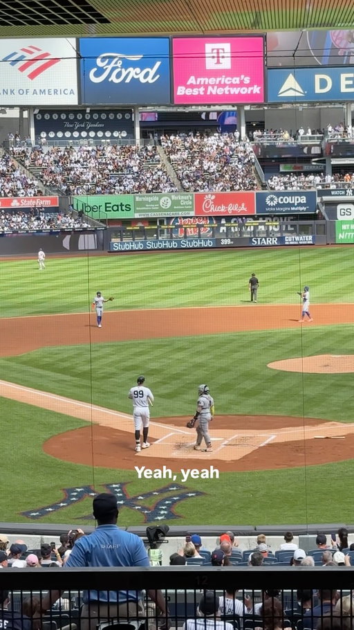 Can Cam Schlittler win the Cy Young? Can the Yankees win the East? We sent @larryjamel to the last game of the Subway Series to ask fans! 

Cam Schlittler has a 92% chance of winning the AL Cy Young Award according to Polymarket.com #polymarketpartner #whatisnewyork