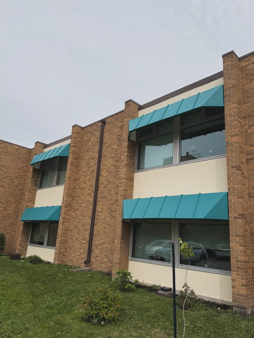 Our team had the wonderful opportunity of refreshing the exterior of this personal care home in the Transcona area of Winnipeg! 

If you’re looking to paint your home or business- give our office a call to book a free estimate 📱 204-452-3633 🖌️

#winnipeg #local #paint #exterior