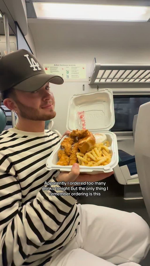 If I don’t remeber it didn’t happen 😛👀 #relateable #drunkfood #canes #nightout @raisingcanes