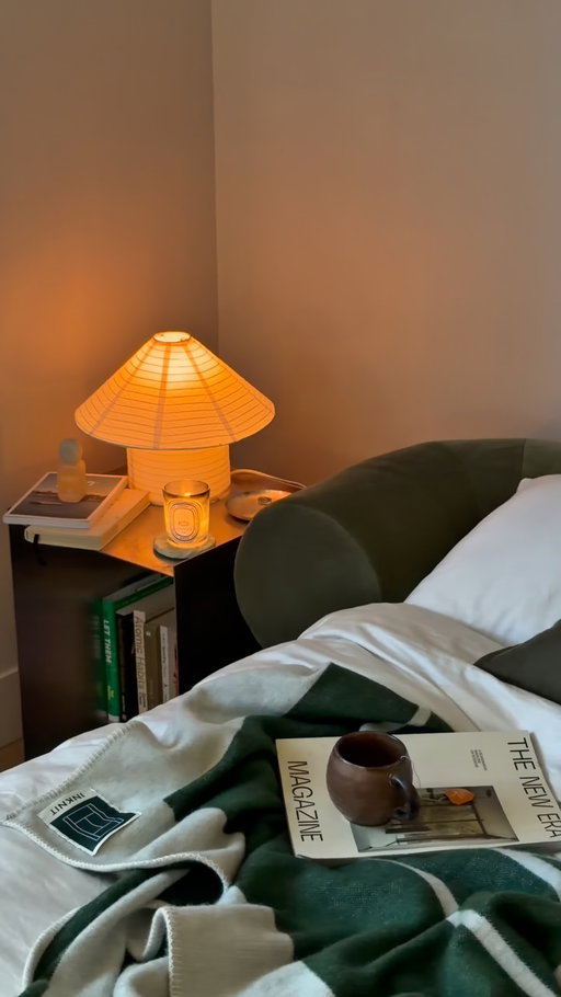 your man’s bedroom doesn’t have to be ikea drawers & one flat pillow after all ✨ 
-
-
-
#interiorinspo #newapartment #cozyinteriors #pinterestaesthetic