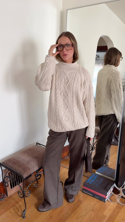 I get so overstimulated by sweaters that are even a tiny bit itchy so this cotton sweater is a huge yes for me! I’m wearing size XS (it’s oversized!) and I linked the whole outfit on ShopMy 🤎🤎