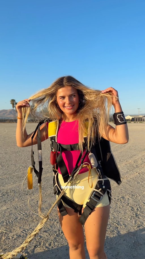 #OGXpartner Long day of skydiving = rough hair this is a very much needed reset before my next jump!

What I’m using:
OGX® Bond Protein Repair Shampoo + Conditioner,
OGX® Bond Protein Repair 1-Minute Treatment
Mask, OGX® Bond Protein Repair 450°F Heat
Protect Spray, and OGX® Bond Protein Repair
Sealing Serum
@ogx_beauty #OGXperience