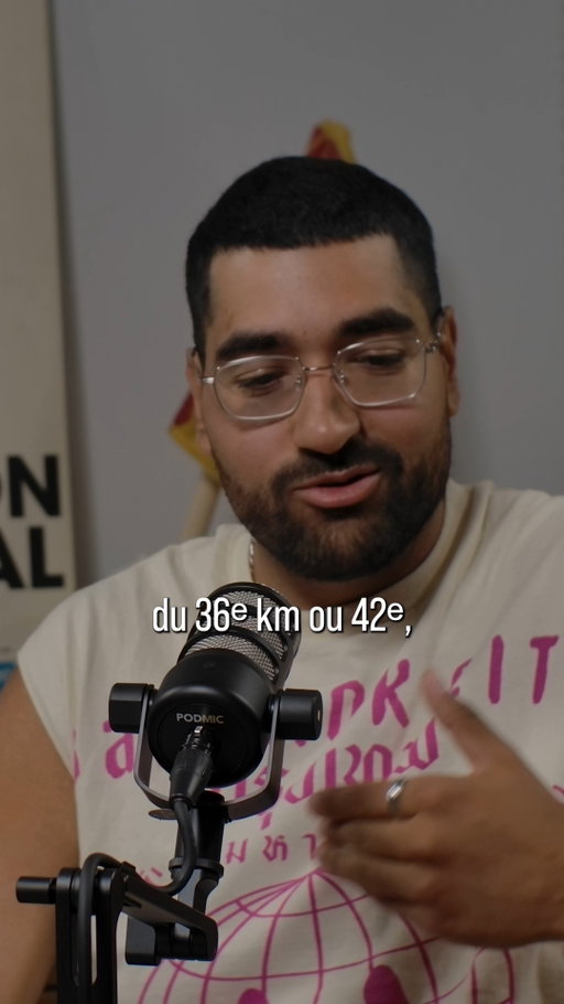 42 km de course, ce n'est pas égal du début à la fin. 
L'important, c'est d'être fier du parcours traversé.
Dans ce nouvel épisode de Pourquoi tu cours ? @karimzniber  et @michelledesrochershihihi explorent le plaisir de courir sans chrono. 

Lien en bio!