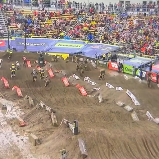 How this weekend went for me.. 🤿😅All jokes aside, the track was gnarly. I felt really good out there, especially in the second moto. Definitely some things to take away and keep building on, but I’m happy to still be in the fight. Time to reset and get ready for LA this weekend 🤘
