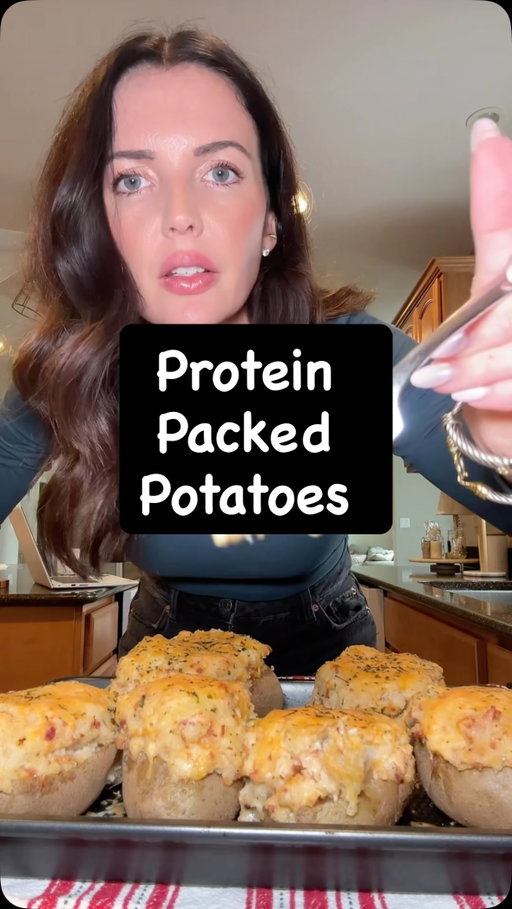 Chicken and bacon stuffed potatoes 
@chipotle call me so I don’t have to cook dinner tomorrow. Please and thank you. 

#easyrecipe #cookwithme #quickdinner #easyrecipeideas #eatwithme