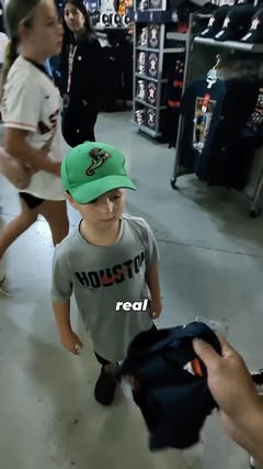 He picked the right player!👏
.
.
.
@neweracap @astros @fanatics @mlb 
#astros #houstonbaseball #mlb