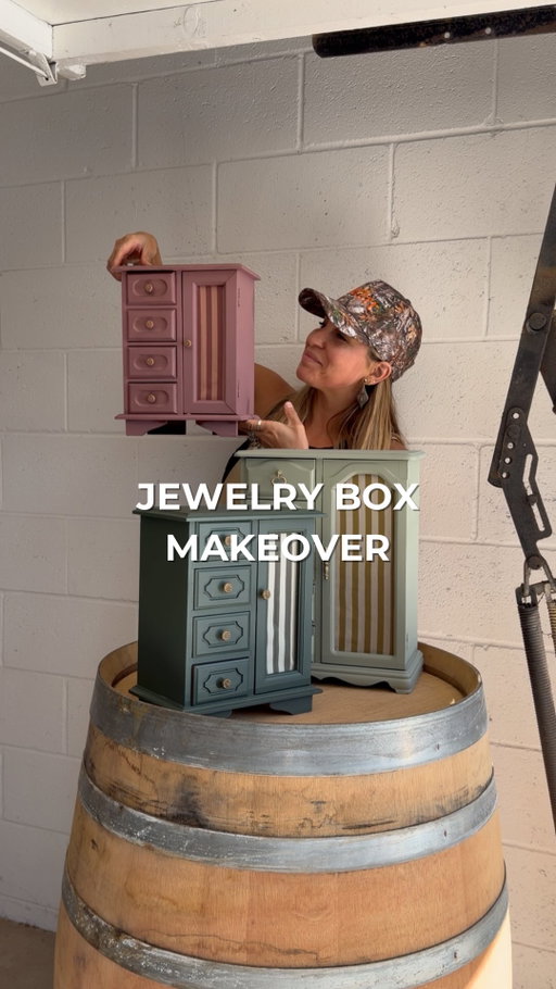 Vintage Jewelry box makeover! 🤯 #diy #diyprojects #furnituremakeover #thriftfinds
