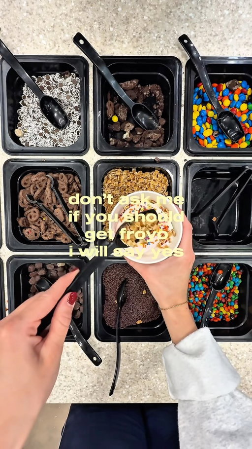 👀…

#froyo #dontaskme #frozenyogurt #racetrack #gasstation