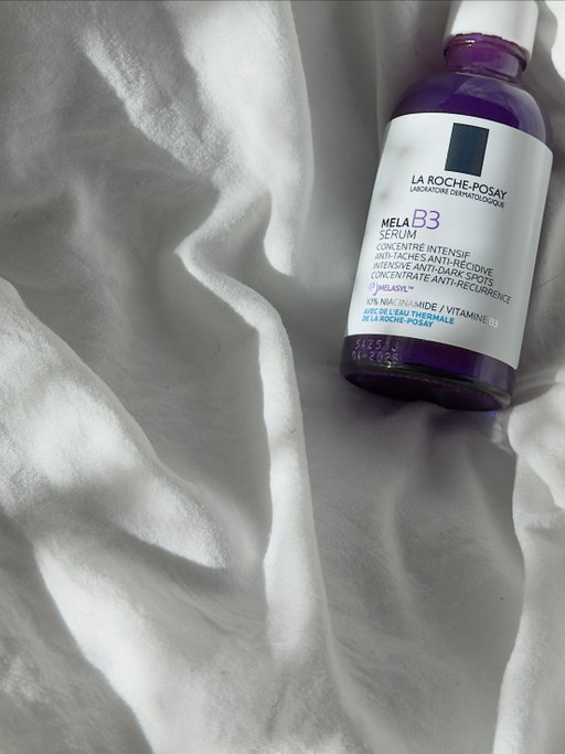 Dark spots? 

Let’s talk Mela B3

My skin’s new brightening step: La Roche-Posay’s Mela B3 Serum, powered by Melasyl™ + 10% Niacinamide, targets the appearance of stubborn pigmentation and leaves skin looking more even and radiant. 

AM or PM, the serum goes on before moisturiser 
And remember, SPF is non-negotiable in the morning! 

@larocheposayaunz 

#melab3 #larocheposay #skincare #lorealistaraunz #ad (gifted)

[pigmentation serum, dark spot serum, hyperpigmentation skincare, pigmentation treatment, uneven skin tone, niacinamide serum, brightening serum, dark spot skincare, radiant skin, skincare routine, pigmentation skincare, La Roche Posay Mela B3, Australian skincare]