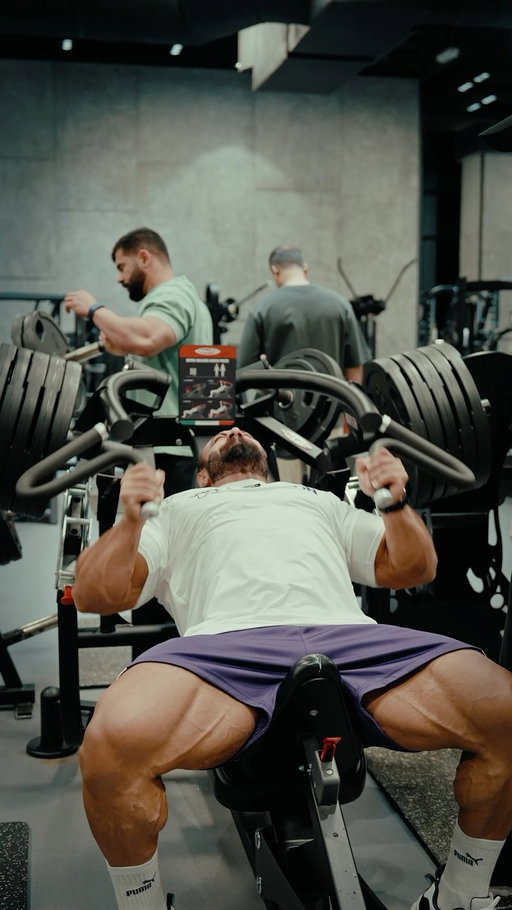 Part:4
Built by discipline, powered by mindset.
با نظم ساخته شدم، با ذهنیت قوی ادامه می‌دم. 🔥