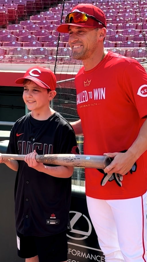 He called the shot. Reds outfielder @tj_friedl6 delivered. ⚾❤️ After 88 days on ECMO, 9-year-old Colin received the ultimate surprise: the game-used bat from the home run he predicted. A story of resilience, hope, and a promise that went the distance. 🙌