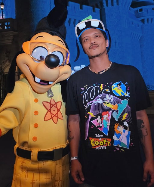 Chillin to the Max! @DisneyParks @WaltDisneyWorld #WaltDisneyWorld✨Powerline Forever!⚡️