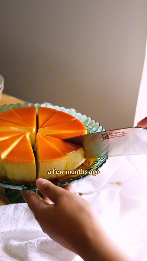 coconut leche flan!!!!! shoutout to @rxric2creations for the coconut milk suggestion :) 

want the free recipe & link to the pan? comment “LINK” to my blog post, where you can print it, pin to @pinterest, and leave a review 🫶🏼 

#BitesByBianca #CoconutFlan #LecheFlan 

https://bitesbybianca.com/coconut-leche-flan/