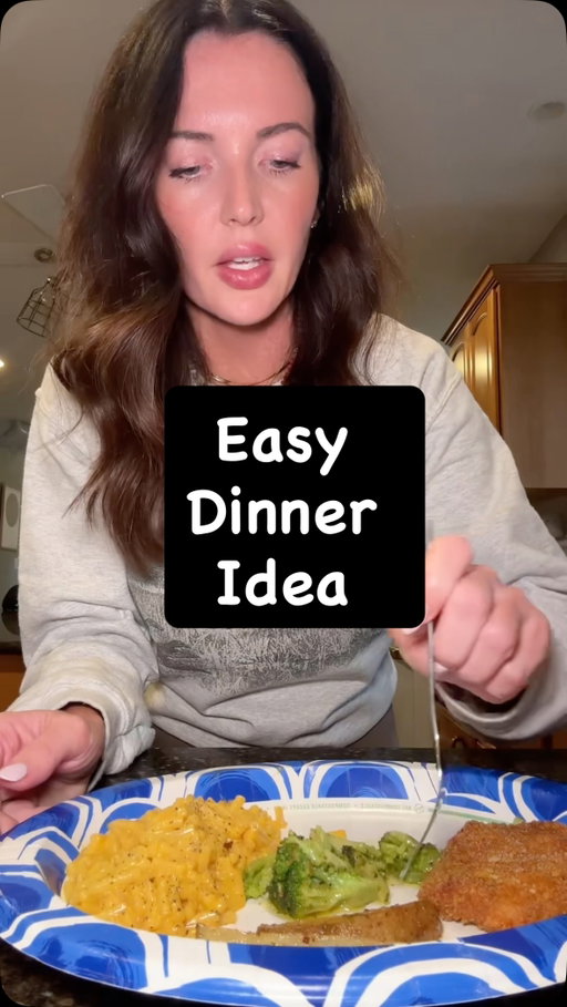 We like to keep dinner simple and easy around here. 
@fireandsmokesociety you are becoming my all time favorite. 

#easyrecipe #cookwithme #quickdinner #easyrecipeideas #eatwithme