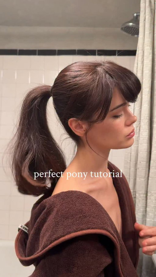 step-by-step my signature pony xx

#ponytail #pollypocket #hairtutorial