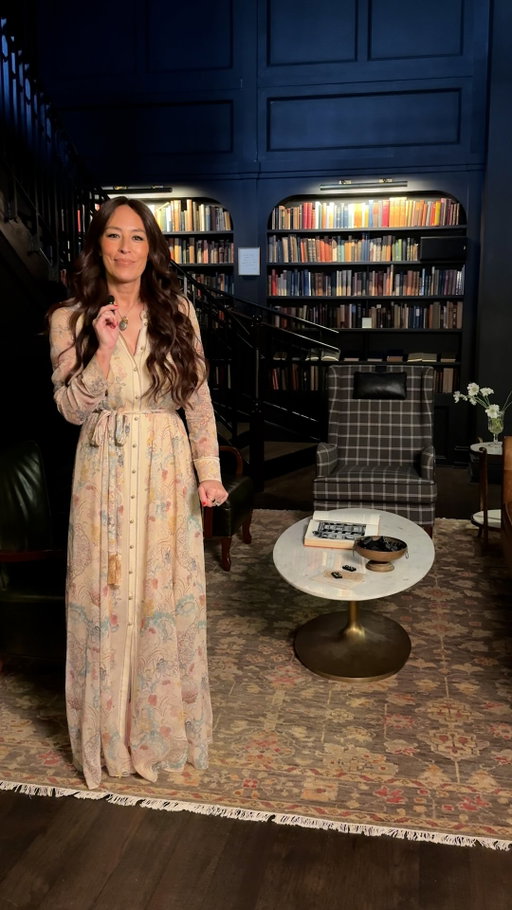 How does @joannagaines choose the right rug for a room?
 
Come inside @thehotel1928 as Joanna walks us through a few of the spaces reimagined for Decade of Design.
 
Now it’s your turn to explore. Decade of Design is open at Hotel 1928 in Waco September 17–20.
 
@magnolia #joannagainesxloloi