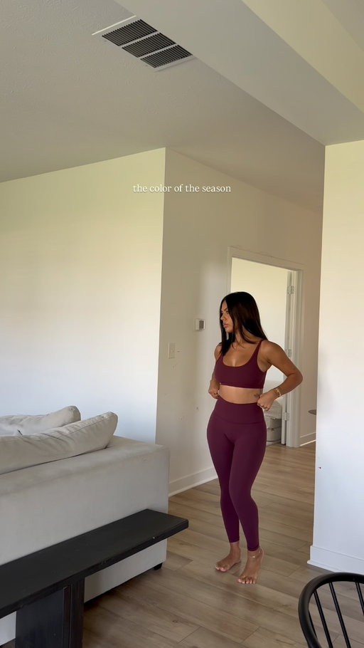 set of the day 🫶🏽| #matchingset #ootd #whatiwore #activeset

Comment SHOP below to receive a DM with the link to this post on my LTK ⬇ https://liketk.it/6nahG