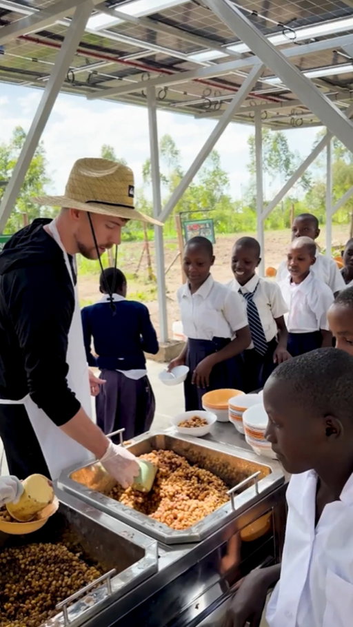 Big news 🎉 Beast Philanthropy has teamed up with @rockefellerfdn to bring regenerative school meal programs to communities we’re working in throughout Ghana's Eastern Region and Bomet County, Kenya.

Over the next 5 years, we're aiming to serve about 4,000 kids nutritious meals sourced from local farmers, using farming practices that actually heal the soil. Better food for kids, stronger local farms, healthier land. Everybody wins.

Check out the work we've already been doing on the ground with @rockefellerfdn 🌱
#BeastPhilanthropy #RockefellerFoundation #SchoolMeals #Ghana #Kenya