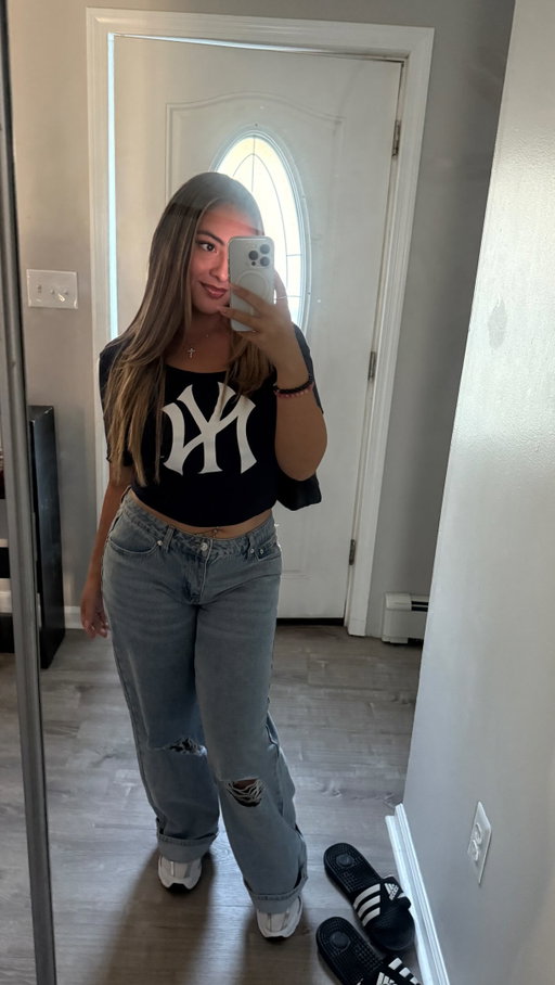 mind you i’m in a whole different state 🥲 listening to @karolg all day to feel like i’m going too 😔 

#concert #karolg #music #latina #explore