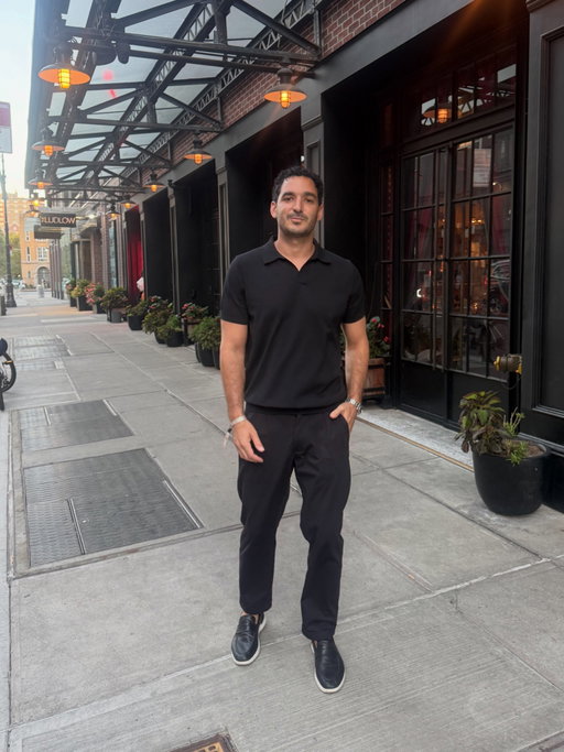 There’s no city like New York.

You can meet more cool, hungry, inspiring entrepreneurs in a few days here than almost anywhere.

Turn off the news. Get off Twitter. Go outside.

There is opportunity everywhere.

From the 23-year-old building a business on the street to the old man doing $600M selling garbage cans, there are a million ways to make money and build a great life.

I’m starting to believe the biggest divide isn’t right vs. left.

It’s victim vs. victor.

Victims see a setback and think the world is against them.

Victors see a setback and start looking for another door.

You can spend your life believing the system was built against you, or you can spend it looking for opportunities to win.

Be a victor.

Find the door.

Win.