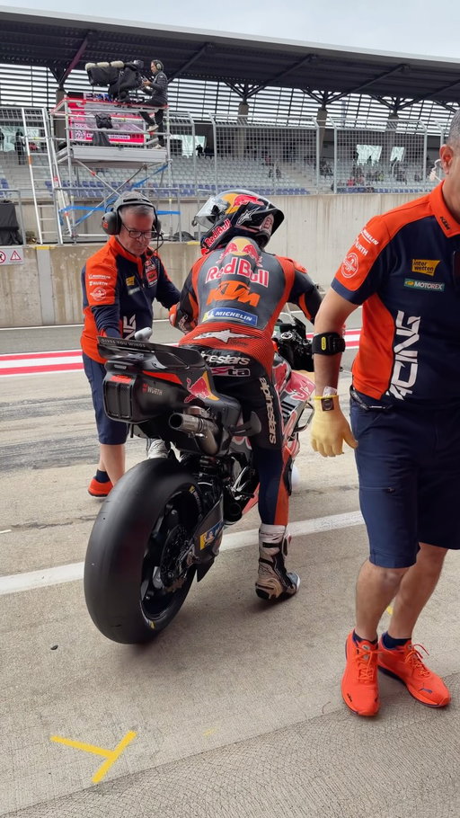 Gear up with @37pedroacosta as he heads out to top the charts in Free Practice 1 at the Red Bull Ring 🇦🇹🟠 A home race for @ktmfactory_motogp and The Shark has started the weekend strong! 😎🦈