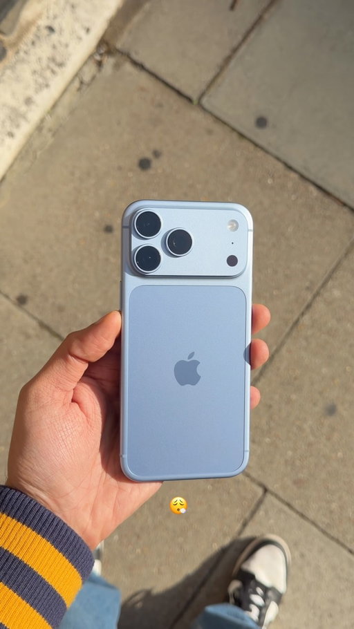 iPhone 18 Pro colors are banging this year 👀 But there’s only one right answer… 🩵 which one are you picking?
.
.
.
.
#iPhone18Pro