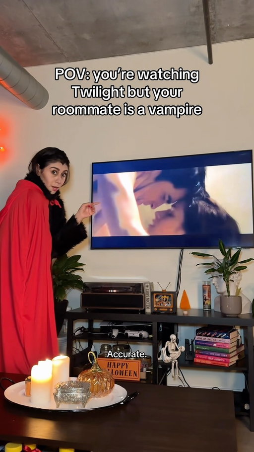 Volkslana will be coming back… for now a repost for you🧛🏽‍♀️🩸
#comedyreels #halloween #skit #vampire
